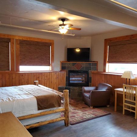 Buffalo Lodge Of Bigfork Esterno foto